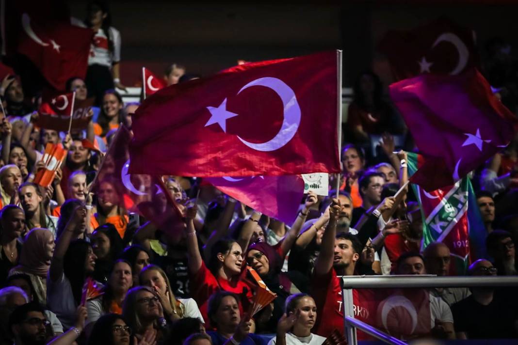 Filenin Sultanları salladı Hollanda'yı: Burası Apeldoorn İstanbul değil 4